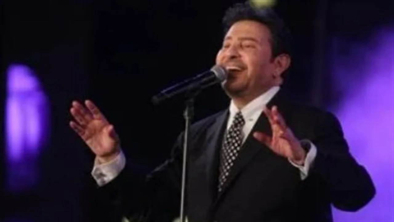 تفاصيل الجراحة الدقيقة.. كيف تجاوز هاني شاكر أزمة صحية حرجة؟